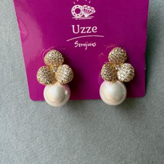 Brinco Flor Cravejado Pérola