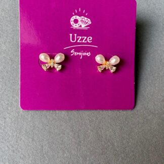 Brinco Borboleta Pequena Pérola Cravejado