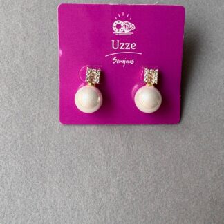 Brinco Quadrado Cravejado Pérola