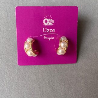 Brinco Meia Argola Cravejado Pérola